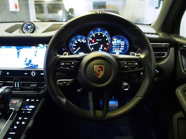 マカン マカンＴ　ＰＤＫ　ＯＰカラークレヨン　パノラマルーフ　エクステリアパッケージ　スポーツクロノ　ＭａｃａｎＳ２０ＡＷ　ＬＥＤヘッドライトティンテッド　レザーパッケージ　パワステプラス　プライバシーガラス　ＡＣＣ（19枚目）