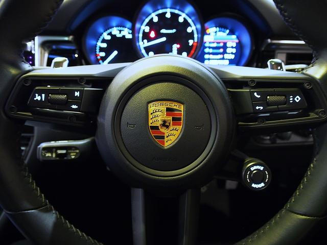 マカン マカンＴ　ＰＤＫ　ＯＰカラークレヨン　パノラマルーフ　エクステリアパッケージ　スポーツクロノ　ＭａｃａｎＳ２０ＡＷ　ＬＥＤヘッドライトティンテッド　レザーパッケージ　パワステプラス　プライバシーガラス　ＡＣＣ（20枚目）