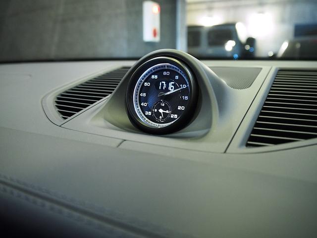 マカン マカンＴ　ＰＤＫ　ＯＰカラークレヨン　パノラマルーフ　エクステリアパッケージ　スポーツクロノ　ＭａｃａｎＳ２０ＡＷ　ＬＥＤヘッドライトティンテッド　レザーパッケージ　パワステプラス　プライバシーガラス　ＡＣＣ（22枚目）