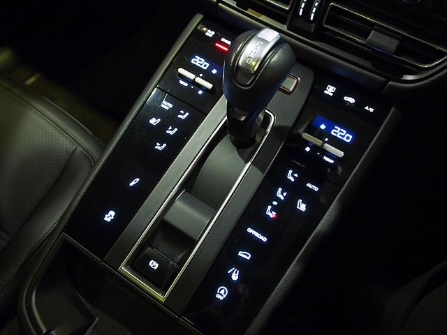 マカン マカンＴ　ＰＤＫ　ＯＰカラークレヨン　パノラマルーフ　エクステリアパッケージ　スポーツクロノ　ＭａｃａｎＳ２０ＡＷ　ＬＥＤヘッドライトティンテッド　レザーパッケージ　パワステプラス　プライバシーガラス　ＡＣＣ（26枚目）