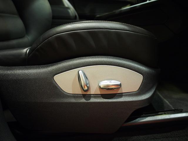 マカン マカンＴ　ＰＤＫ　ＯＰカラークレヨン　パノラマルーフ　エクステリアパッケージ　スポーツクロノ　ＭａｃａｎＳ２０ＡＷ　ＬＥＤヘッドライトティンテッド　レザーパッケージ　パワステプラス　プライバシーガラス　ＡＣＣ（28枚目）