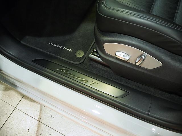 マカン マカンＴ　ＰＤＫ　ＯＰカラークレヨン　パノラマルーフ　エクステリアパッケージ　スポーツクロノ　ＭａｃａｎＳ２０ＡＷ　ＬＥＤヘッドライトティンテッド　レザーパッケージ　パワステプラス　プライバシーガラス　ＡＣＣ（32枚目）