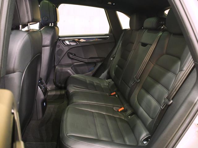 マカン マカンＴ　ＰＤＫ　ＯＰカラークレヨン　パノラマルーフ　エクステリアパッケージ　スポーツクロノ　ＭａｃａｎＳ２０ＡＷ　ＬＥＤヘッドライトティンテッド　レザーパッケージ　パワステプラス　プライバシーガラス　ＡＣＣ（36枚目）