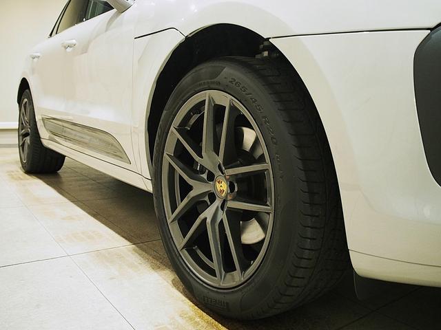 マカン マカンＴ　ＰＤＫ　ＯＰカラークレヨン　パノラマルーフ　エクステリアパッケージ　スポーツクロノ　ＭａｃａｎＳ２０ＡＷ　ＬＥＤヘッドライトティンテッド　レザーパッケージ　パワステプラス　プライバシーガラス　ＡＣＣ（41枚目）