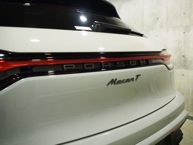 マカン マカンＴ　ＰＤＫ　ＯＰカラークレヨン　パノラマルーフ　エクステリアパッケージ　スポーツクロノ　ＭａｃａｎＳ２０ＡＷ　ＬＥＤヘッドライトティンテッド　レザーパッケージ　パワステプラス　プライバシーガラス　ＡＣＣ（63枚目）
