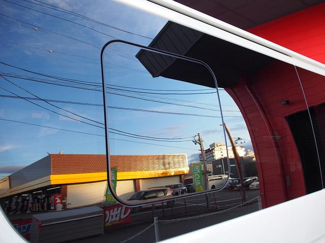 ハイエースバン ロングDX GLパッケージ ディーゼルターボ パノラミックビューモニター デジタルインナーミラー リアクーラー&ヒーター LEDヘッドライト イージークローザー付き両側スライドドア SRSエアバック トヨタセーフティセンス(29枚目)