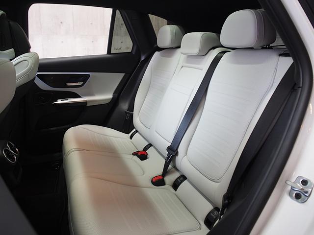 GLC GLC220d 4マチック AMGラインパッケージ パノラミックスライディングルーフ ホワイトインテリア ブルメスターサウンド AMG20AW 360°カメラ ルーフレール メモリー付きパワーシート シートヒーター ワイヤレス充電(45枚目)