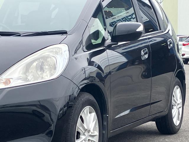 フィットハイブリッド ナビプレミアムセレクション　純正ナビ・バックカメラ・シートヒーター・クルーズコントロール・パドルシフト・横滑り防止装置・アイドリングストップ・ＥＴＣ（6枚目）