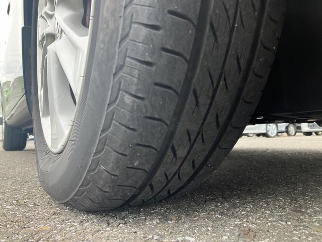 フィットハイブリッド ナビプレミアムセレクション　純正ナビ・バックカメラ・シートヒーター・クルーズコントロール・パドルシフト・横滑り防止装置・アイドリングストップ・ＥＴＣ（15枚目）