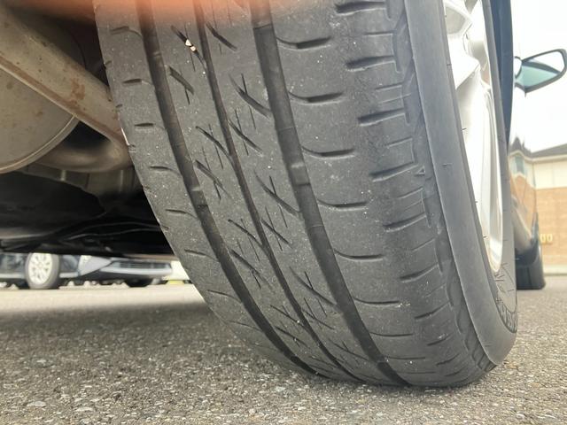 フィットハイブリッド ナビプレミアムセレクション　純正ナビ・バックカメラ・シートヒーター・クルーズコントロール・パドルシフト・横滑り防止装置・アイドリングストップ・ＥＴＣ（17枚目）