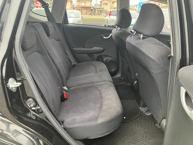 フィットハイブリッド ナビプレミアムセレクション　純正ナビ・バックカメラ・シートヒーター・クルーズコントロール・パドルシフト・横滑り防止装置・アイドリングストップ・ＥＴＣ（26枚目）