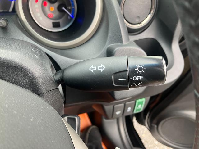 フィットハイブリッド ナビプレミアムセレクション　純正ナビ・バックカメラ・シートヒーター・クルーズコントロール・パドルシフト・横滑り防止装置・アイドリングストップ・ＥＴＣ（36枚目）