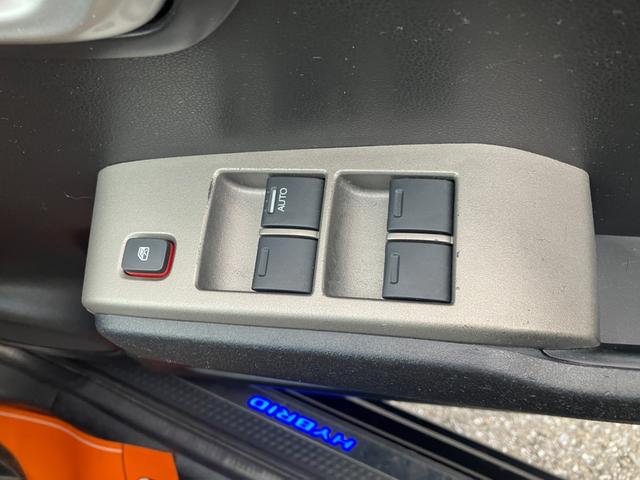 フィットハイブリッド ナビプレミアムセレクション　純正ナビ・バックカメラ・シートヒーター・クルーズコントロール・パドルシフト・横滑り防止装置・アイドリングストップ・ＥＴＣ（45枚目）