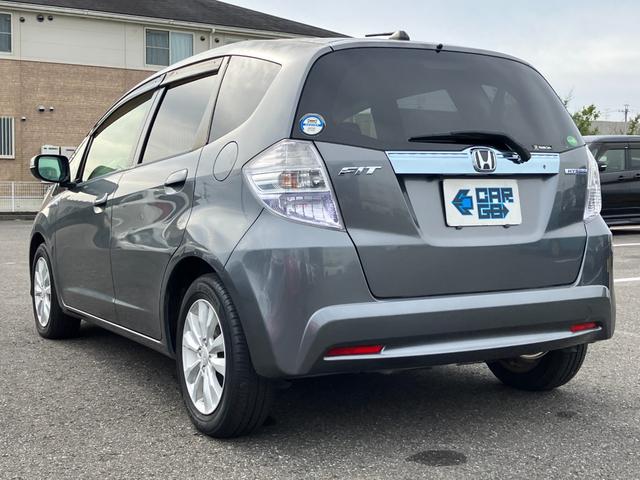 フィットハイブリッド ＸＨセレクション　ファインスタイル　シートヒーター・クルーズコントロール・Ｂｌｕｅｔｏｏｔｈ・バックカメラ・横滑り防止装置・ＥＴＣ・ドライブレコーダー（8枚目）