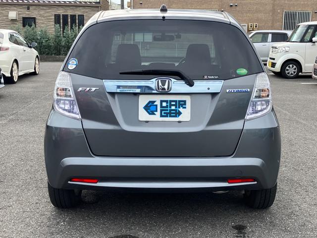 フィットハイブリッド ＸＨセレクション　ファインスタイル　シートヒーター・クルーズコントロール・Ｂｌｕｅｔｏｏｔｈ・バックカメラ・横滑り防止装置・ＥＴＣ・ドライブレコーダー（10枚目）