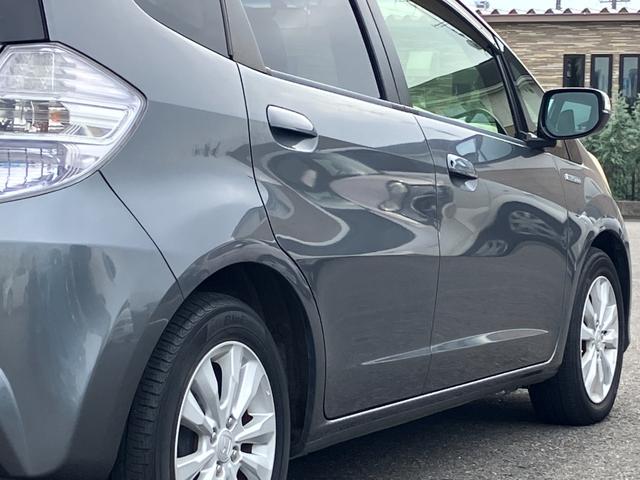 フィットハイブリッド ＸＨセレクション　ファインスタイル　シートヒーター・クルーズコントロール・Ｂｌｕｅｔｏｏｔｈ・バックカメラ・横滑り防止装置・ＥＴＣ・ドライブレコーダー（12枚目）