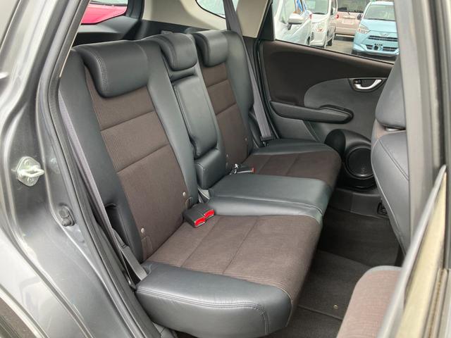 フィットハイブリッド ＸＨセレクション　ファインスタイル　シートヒーター・クルーズコントロール・Ｂｌｕｅｔｏｏｔｈ・バックカメラ・横滑り防止装置・ＥＴＣ・ドライブレコーダー（26枚目）