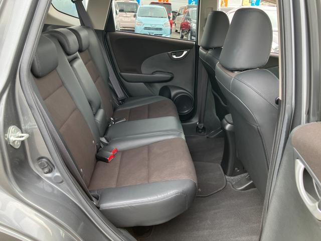 フィットハイブリッド ＸＨセレクション　ファインスタイル　シートヒーター・クルーズコントロール・Ｂｌｕｅｔｏｏｔｈ・バックカメラ・横滑り防止装置・ＥＴＣ・ドライブレコーダー（27枚目）