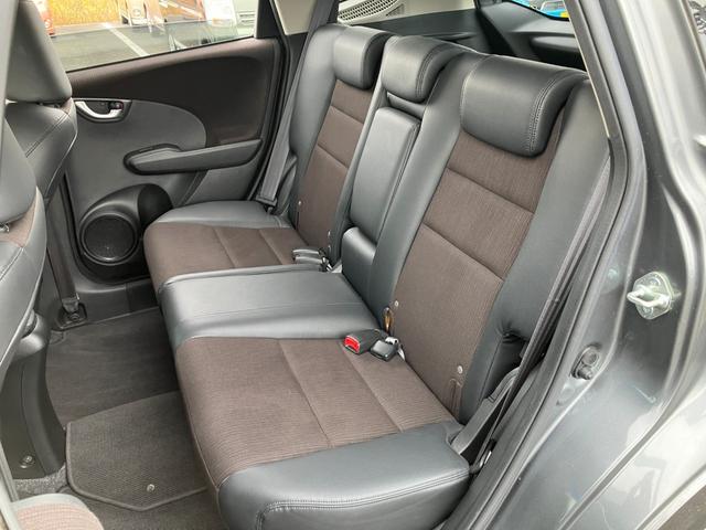 フィットハイブリッド ＸＨセレクション　ファインスタイル　シートヒーター・クルーズコントロール・Ｂｌｕｅｔｏｏｔｈ・バックカメラ・横滑り防止装置・ＥＴＣ・ドライブレコーダー（31枚目）