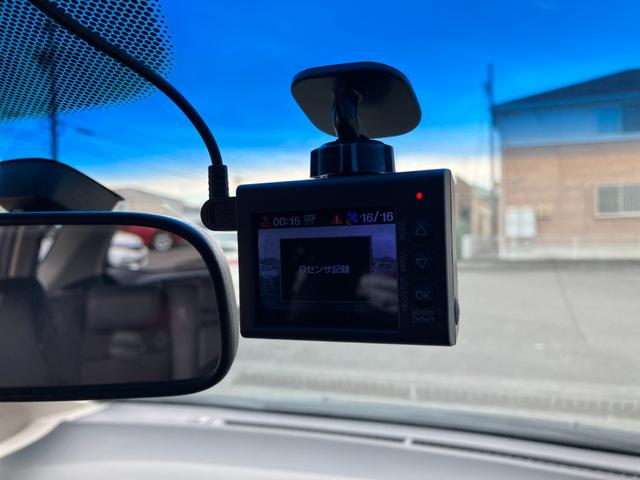 フィットハイブリッド ＸＨセレクション　ファインスタイル　シートヒーター・クルーズコントロール・Ｂｌｕｅｔｏｏｔｈ・バックカメラ・横滑り防止装置・ＥＴＣ・ドライブレコーダー（61枚目）