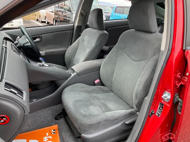 プリウス Ｇツーリングセレクション　ドライブレコーダー前後・クルーズコントロール・ＥＴＣ・Ｂｌｕｅｔｏｏｔｈ・バックカメラ・ナビ・ＣＤ・ＤＶＤ・ＴＶ・ヘッドライトウォッシャー（32枚目）