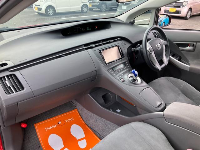 プリウス Ｇツーリングセレクション　ドライブレコーダー前後・クルーズコントロール・ＥＴＣ・Ｂｌｕｅｔｏｏｔｈ・バックカメラ・ナビ・ＣＤ・ＤＶＤ・ＴＶ・ヘッドライトウォッシャー（34枚目）