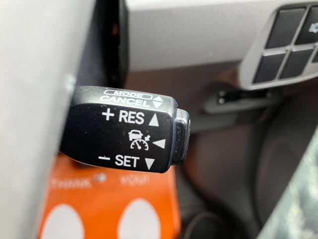 プリウス Ｇツーリングセレクション　ドライブレコーダー前後・クルーズコントロール・ＥＴＣ・Ｂｌｕｅｔｏｏｔｈ・バックカメラ・ナビ・ＣＤ・ＤＶＤ・ＴＶ・ヘッドライトウォッシャー（40枚目）