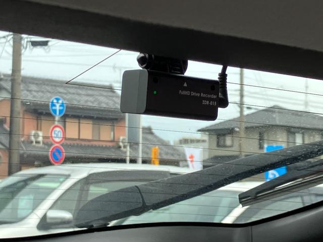 プリウス Ｇツーリングセレクション　ドライブレコーダー前後・クルーズコントロール・ＥＴＣ・Ｂｌｕｅｔｏｏｔｈ・バックカメラ・ナビ・ＣＤ・ＤＶＤ・ＴＶ・ヘッドライトウォッシャー（53枚目）