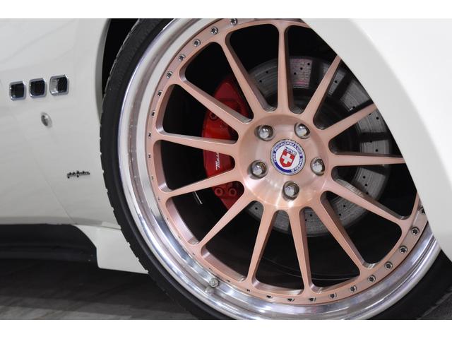 グラントゥーリズモ ベースグレード　ＨＲＥ　ＰＥＲＦＯＲＭＡＮＣＥ　ＷＨＥＥＬＳ２２インチＡＷ　ＭＣストラダーレフェイス　ＨＡＭＡＳＨＯＷ可変バルブ付マフラー　Ｈ＆Ｒ製ダウンサス　社外ナビ　インナーブラックヘッド（60枚目）