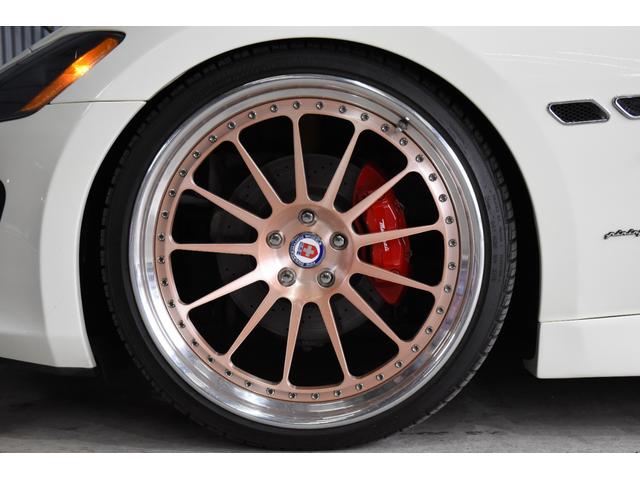 グラントゥーリズモ ベースグレード　ＨＲＥ　ＰＥＲＦＯＲＭＡＮＣＥ　ＷＨＥＥＬＳ２２インチＡＷ　ＭＣストラダーレフェイス　ＨＡＭＡＳＨＯＷ可変バルブ付マフラー　Ｈ＆Ｒ製ダウンサス　社外ナビ　インナーブラックヘッド（66枚目）