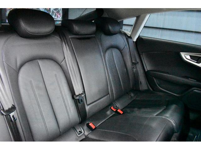 Ａ７スポーツバック ３．０ＴＦＳＩクワトロ　後期モデル　Ａｒｃａｎａ　Ｐｅｒｆｏｒｍａｎｃｅ　Ａｒｃｎボディキット　Ａｒｃｎ２０インチＡＷ新品車高調　ＡＬＬ新品パーツカスタム　テールスモーク　ティファニーブルーキャリパー　ブラックレザーシート（40枚目）