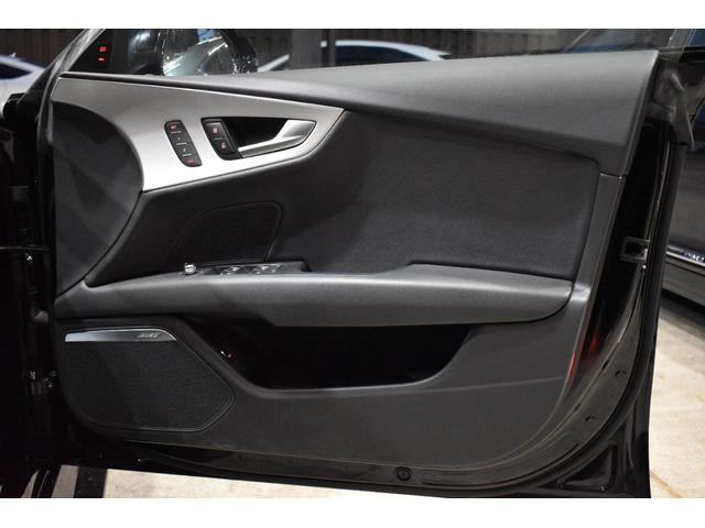 Ａ７スポーツバック ２．０ＴＦＳＩクワトロ　後期モデル　Ａｒｃａｎａ　Ｐｅｒｆｏｒｍａｎｃｅ　Ａｒｃｎボディキット　Ａｒｃｎ２０インチＡＷ　新品車高調　ＡＬＬ新品パーツカスタム　テールスモーク　ブラックレザーシート　ＢＯＳＥサウンド（32枚目）