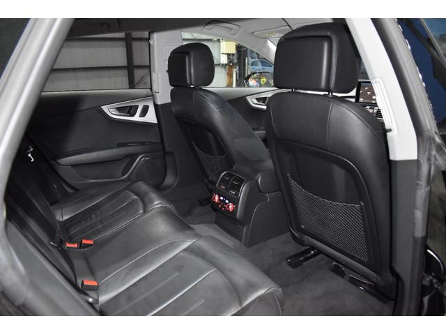 Ａ７スポーツバック ２．０ＴＦＳＩクワトロ　後期モデル　Ａｒｃａｎａ　Ｐｅｒｆｏｒｍａｎｃｅ　Ａｒｃｎボディキット　Ａｒｃｎ２０インチＡＷ　新品車高調　ＡＬＬ新品パーツカスタム　テールスモーク　ブラックレザーシート　ＢＯＳＥサウンド（35枚目）