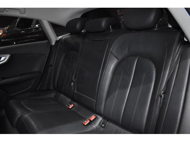 Ａ７スポーツバック ２．０ＴＦＳＩクワトロ　後期モデル　Ａｒｃａｎａ　Ｐｅｒｆｏｒｍａｎｃｅ　Ａｒｃｎボディキット　Ａｒｃｎ２０インチＡＷ　新品車高調　ＡＬＬ新品パーツカスタム　テールスモーク　ブラックレザーシート　ＢＯＳＥサウンド（42枚目）
