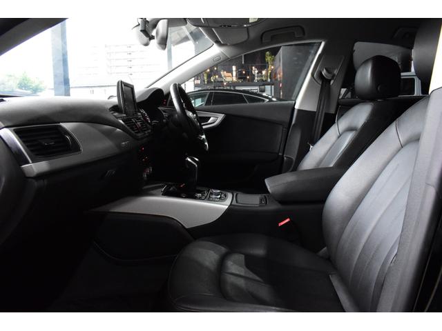 Ａ７スポーツバック ２．０ＴＦＳＩクワトロ　後期モデル　Ａｒｃａｎａ　Ｐｅｒｆｏｒｍａｎｃｅ　Ａｒｃｎボディキット　Ａｒｃｎ２０インチＡＷ　新品車高調　ＡＬＬ新品パーツカスタム　テールスモーク　オレンジキャリパー　ブラックレザーシート（28枚目）