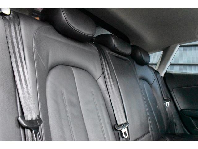 Ａ７スポーツバック ２．０ＴＦＳＩクワトロ　後期モデル　Ａｒｃａｎａ　Ｐｅｒｆｏｒｍａｎｃｅ　Ａｒｃｎボディキット　Ａｒｃｎ２０インチＡＷ　新品車高調　ＡＬＬ新品パーツカスタム　テールスモーク　オレンジキャリパー　ブラックレザーシート（35枚目）