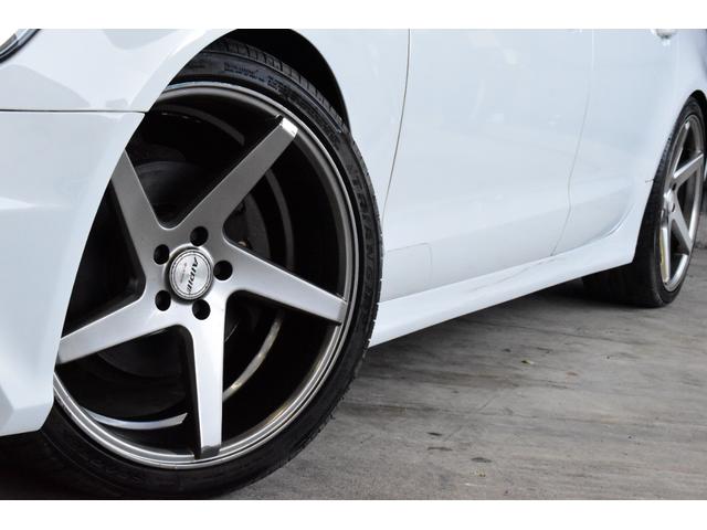 A6アバント 2.8FSIクワトロ 前期モデル Alpilフロントバンパー・リアデュフューザー・20インチAWLEDフォグライト KW車高調 サンルーフ ブラックレザーシート LEDヘッド・テールライト BOSEサウンド バックカメラ(17枚目)