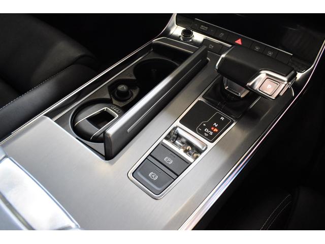 Ａ７スポーツバック ５５ＴＦＳＩクワトロ　Ｓライン　ＲＳタイプフロントバンパー・サイドステップ　Ａｒｃｎフロントリップ・サイドカナード・リアデュフューザー　Ａｒｃｎ２２インチＡＷ　ローダウン　ＨＤマトリクスＬＥＤヘッドライト　各所ブラックアウト（20枚目）