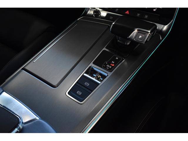 Ａ７スポーツバック ５５ＴＦＳＩクワトロ　Ｓライン　ＲＳタイプフロントバンパー・サイドステップ　Ａｒｃｎフロントリップ・サイドカナード・リアデュフューザー　Ａｒｃｎ２２インチＡＷ　ローダウン　ＨＤマトリクスＬＥＤヘッドライト　各所ブラックアウト（30枚目）