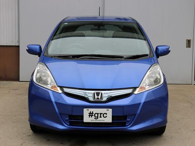 フィットハイブリッド ベースグレード 禁煙車 ワンオーナー車 塗装ハゲアセ無し 樹脂色アセ無し 下回りサビ腐食無し エンジンルームサビ腐食無し バックカメラ付き純正SDナビ ETC クルーズコントロール スペアキー付き(11枚目)