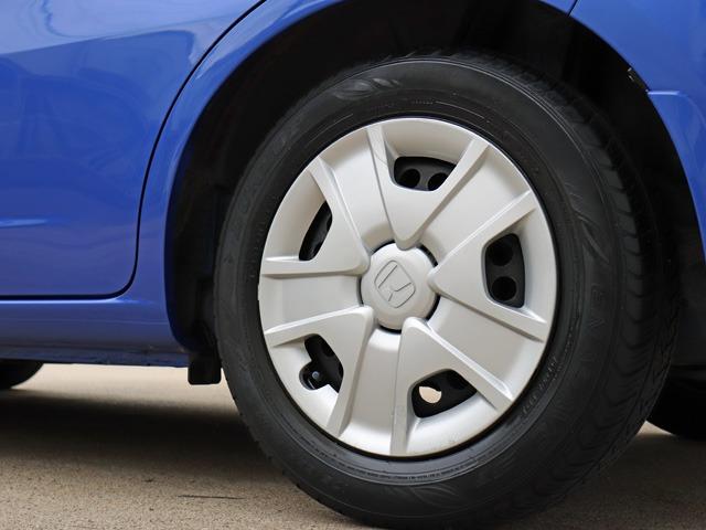 フィットハイブリッド ベースグレード 禁煙車 ワンオーナー車 塗装ハゲアセ無し 樹脂色アセ無し 下回りサビ腐食無し エンジンルームサビ腐食無し バックカメラ付き純正SDナビ ETC クルーズコントロール スペアキー付き(30枚目)