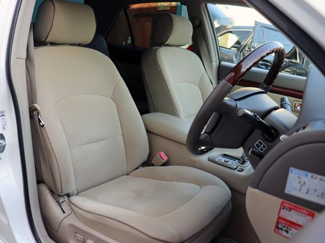 プログレ ＮＣ２５０　プライムセレクション　屋根下保管車両　禁煙車　後期モデル　フロントバックカメラ付き純正ナビ　コンビハンドル　コンビシフトノブ　車検整備付　新品タイヤ交換付　ＥＴＣ　前後コーナーセンサー　新品タイヤ（36枚目）