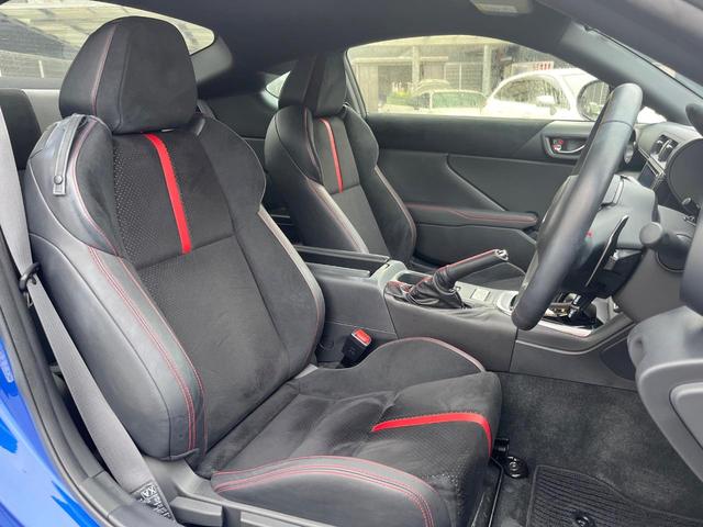 BRZ S アイサイト カロッツェリア9型サイバーナビ LEDアクセサリーライナー バックカメラ ETC ドラレコ シートヒーター 純正18インチアルミ スマートキー パドルシフト デュアルオートエアコン(11枚目)