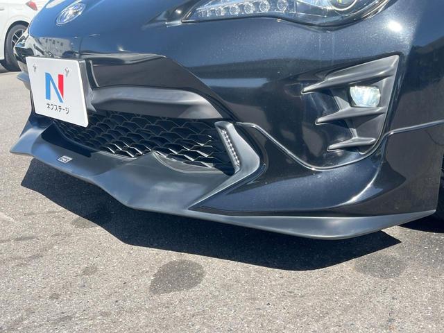 ８６ ＧＴ　後期型　ＴＲＤエアロ＆４本出しマフラー　６速ＭＴ　純正ＳＤナビ　ＥＴＣ　クルーズコントロール　スマートキー　ＬＥＤヘッドライト　クルーズコントロール　純正１７インチアルミホイール（3枚目）