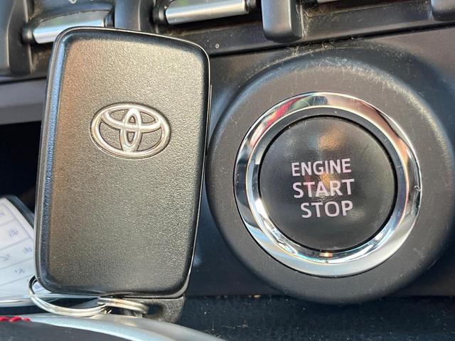 ８６ ＧＴ　後期型　ＴＲＤエアロ＆４本出しマフラー　６速ＭＴ　純正ＳＤナビ　ＥＴＣ　クルーズコントロール　スマートキー　ＬＥＤヘッドライト　クルーズコントロール　純正１７インチアルミホイール（8枚目）