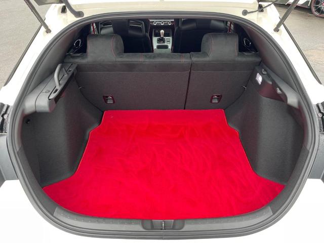 シビック タイプR SPOON製ダウンサス OPワイヤレス充電器 タクティカルスポイラーマウント 純正ナビ バックカメラ ETC ドライブレコーダー 専用スポーツシート ブレンボキャリパー 純正19インチアルミ(12枚目)