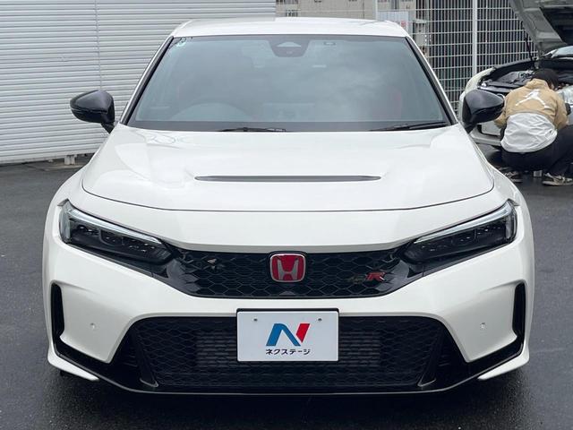 シビック タイプR SPOON製ダウンサス OPワイヤレス充電器 タクティカルスポイラーマウント 純正ナビ バックカメラ ETC ドライブレコーダー 専用スポーツシート ブレンボキャリパー 純正19インチアルミ(16枚目)