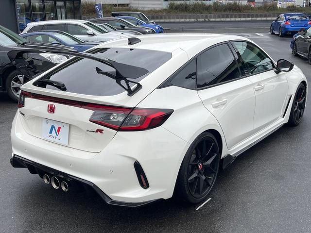 シビック タイプR SPOON製ダウンサス OPワイヤレス充電器 タクティカルスポイラーマウント 純正ナビ バックカメラ ETC ドライブレコーダー 専用スポーツシート ブレンボキャリパー 純正19インチアルミ(25枚目)