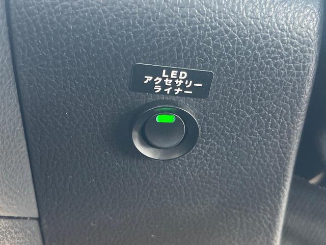 フォレスター 2.0XT アイサイト 後期型 純正エアロ LEDアクセサリーライナー フリップダウンモニター 純正ナビ バックカメラ ETC 全席シートヒーター ハーフレザーパワーシート LEDヘッドライト 純正18インチアルミホイール(47枚目)