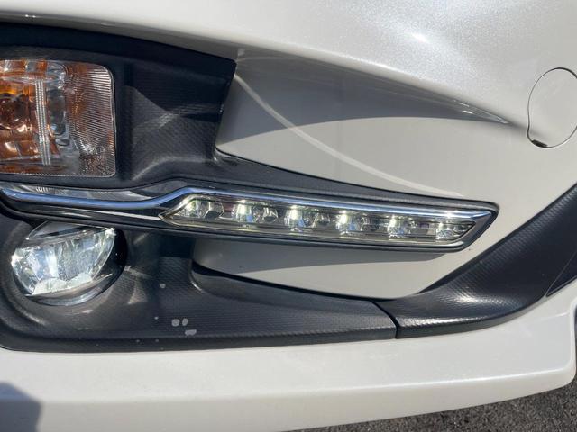 レヴォーグ 1.6STIスポーツアイサイト アドバンスドセイフティPKG 純正SDナビ サイド/バックカメラ LEDライナー メモリー付きパワーシート ボルドー/ブラックツートン革スポーツシート LEDヘッド 純正18インチアルミ ETC(13枚目)